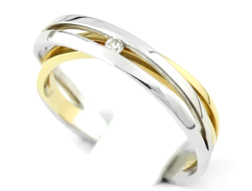 Pierścionek z diamentem