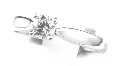 Pierścionek z diamentem