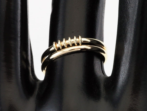 Złoty pierścionek modułowy