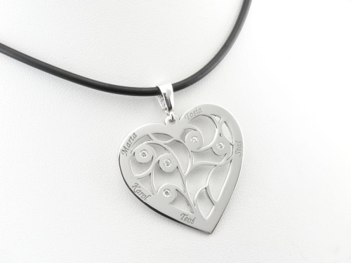 Srebrne ażurowe serce z cyrkoniami