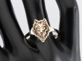 Złoty pierścionek Wilk