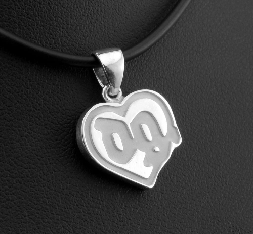 Srebrne serduszko z literkami D G