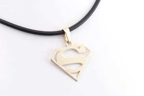 Złota zawieszka Superman