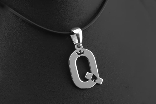 Srebrna zawieszka dama królowa kier