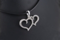 Srebrna zawieszka dwa serca z dedykacją