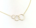 Złoty naszyjnik trzy przeplecione koła