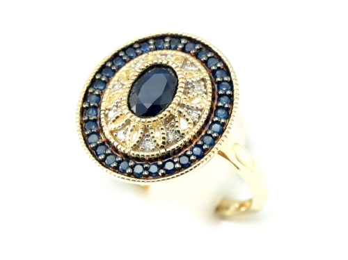 Pierścionek z diamentami i szafirami