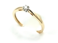 Pierścionek z diamentem