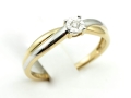 Pierścionek z diamentem
