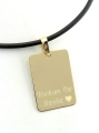 złota prostokątna zawieszka z dedykacją