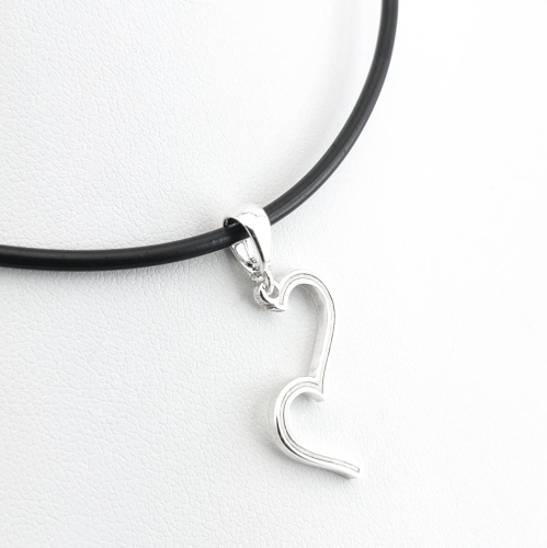 Srebrne serce w dekonstrukcji