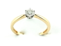 Pierścionek z diamentem