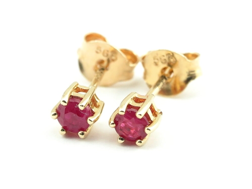 Kolczyki z rubinami
