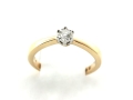 Pierścionek z diamentem