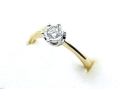Pierścionek z diamentem