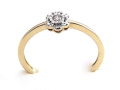 Pierścionek z diamentem