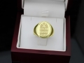 złoty sygnet grawer diamentem
