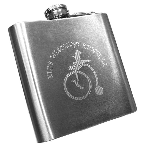 piersiówka z grawerem