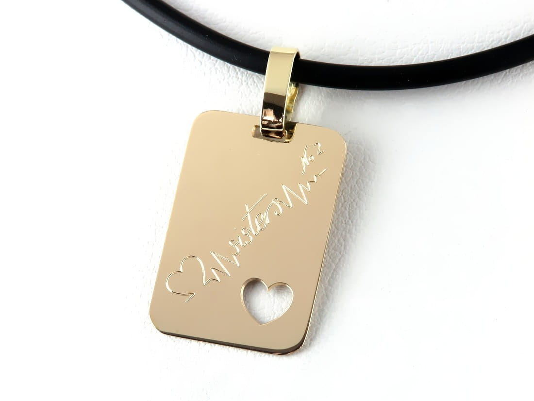 Złoty nieśmiertelnik z serduszkiem