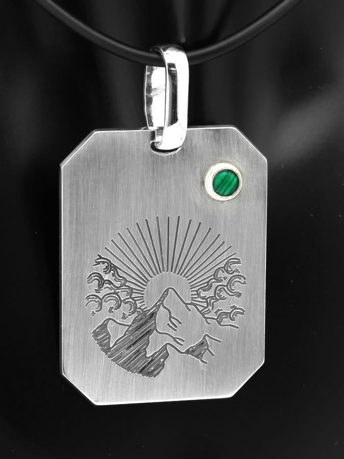 Masywny srebrny oktagon z malachitem