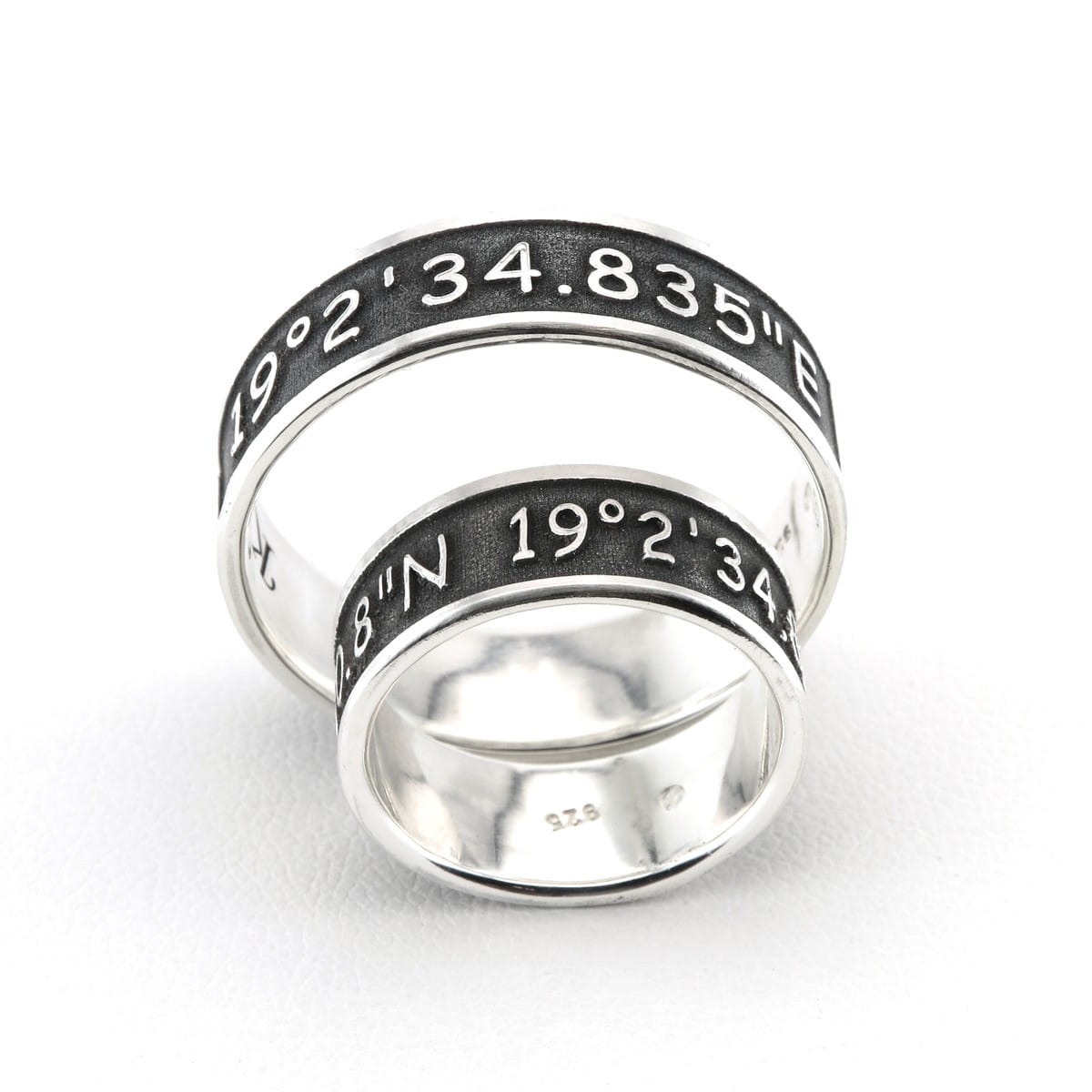 Komplet srebrnych obrączek ze współrzędnymi geograficznymi GPS