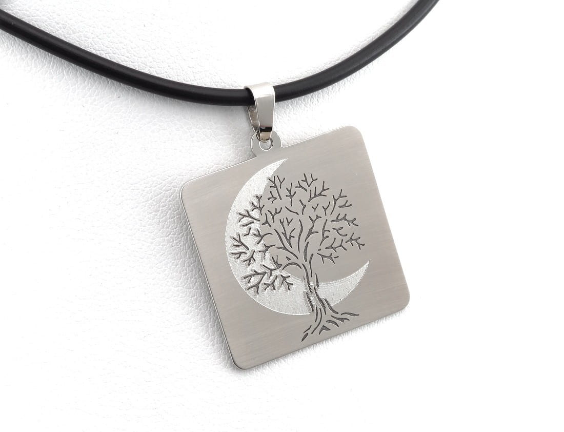 Zawieszka z białego złota - drzewo
