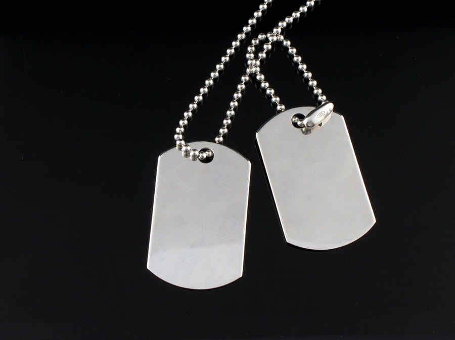  Zestaw srebrnych nieśmiertelników