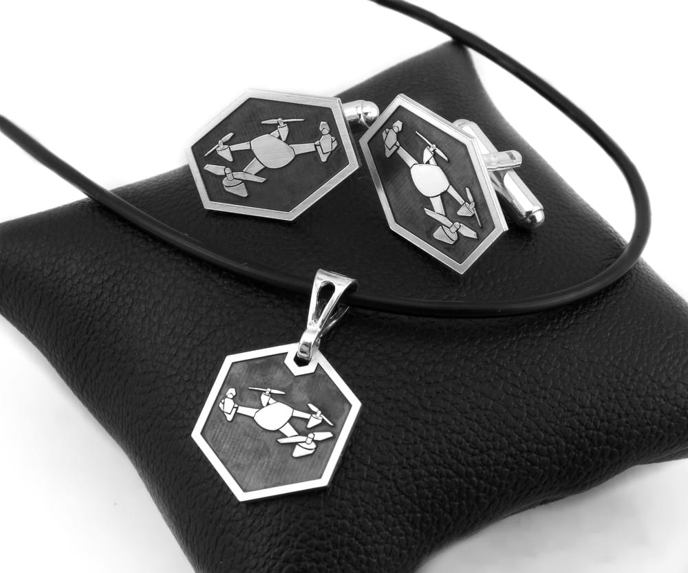 Srebrny komplet drony