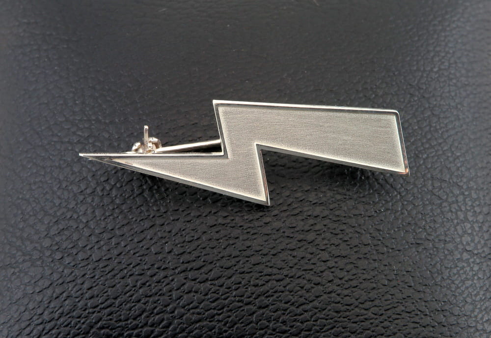 Srebrna broszka bez emalii