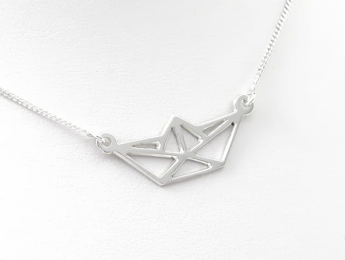 Srebrny naszyjnik z łódeczką origami 